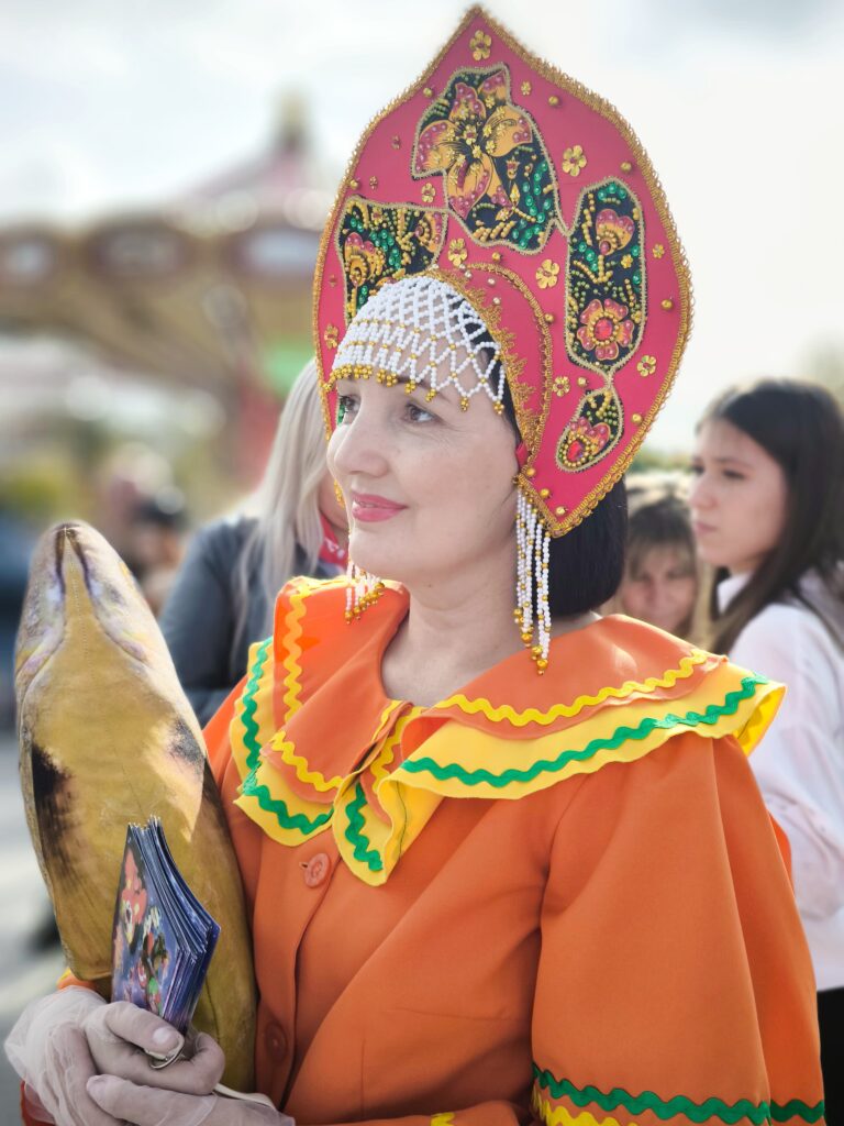 alt="Праздник в русском стиле"